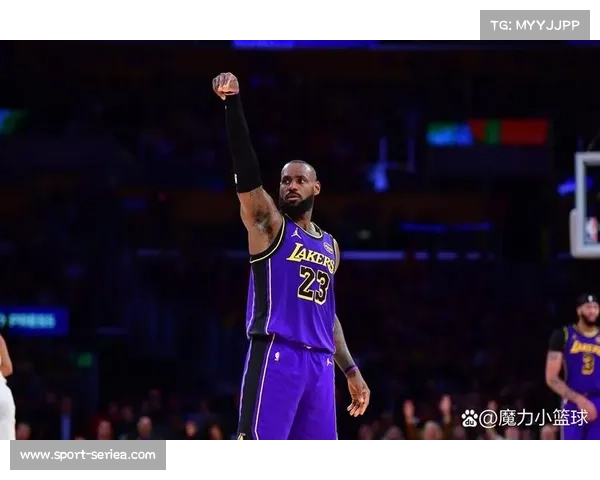 湖人124-104逆转独行侠取三连胜,詹姆斯28+10+12创41岁三双纪录